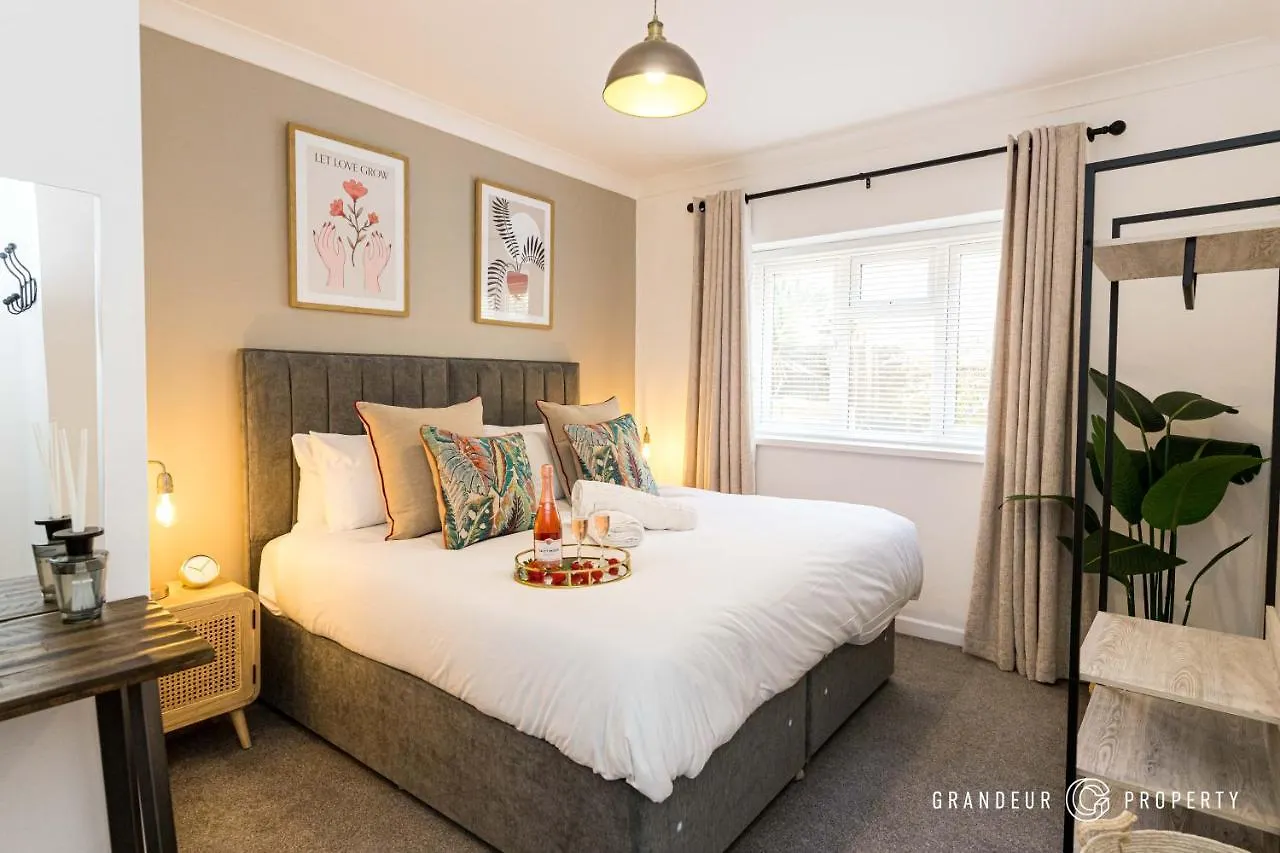 The Artist'S Escape By Grandeur Property Apartment Bournemouth