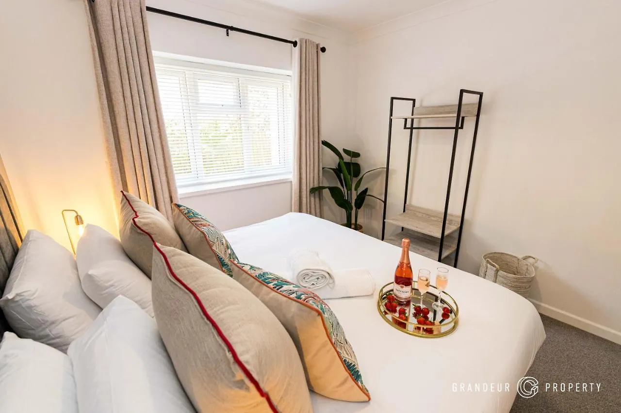 The Artist'S Escape By Grandeur Property Apartment Bournemouth